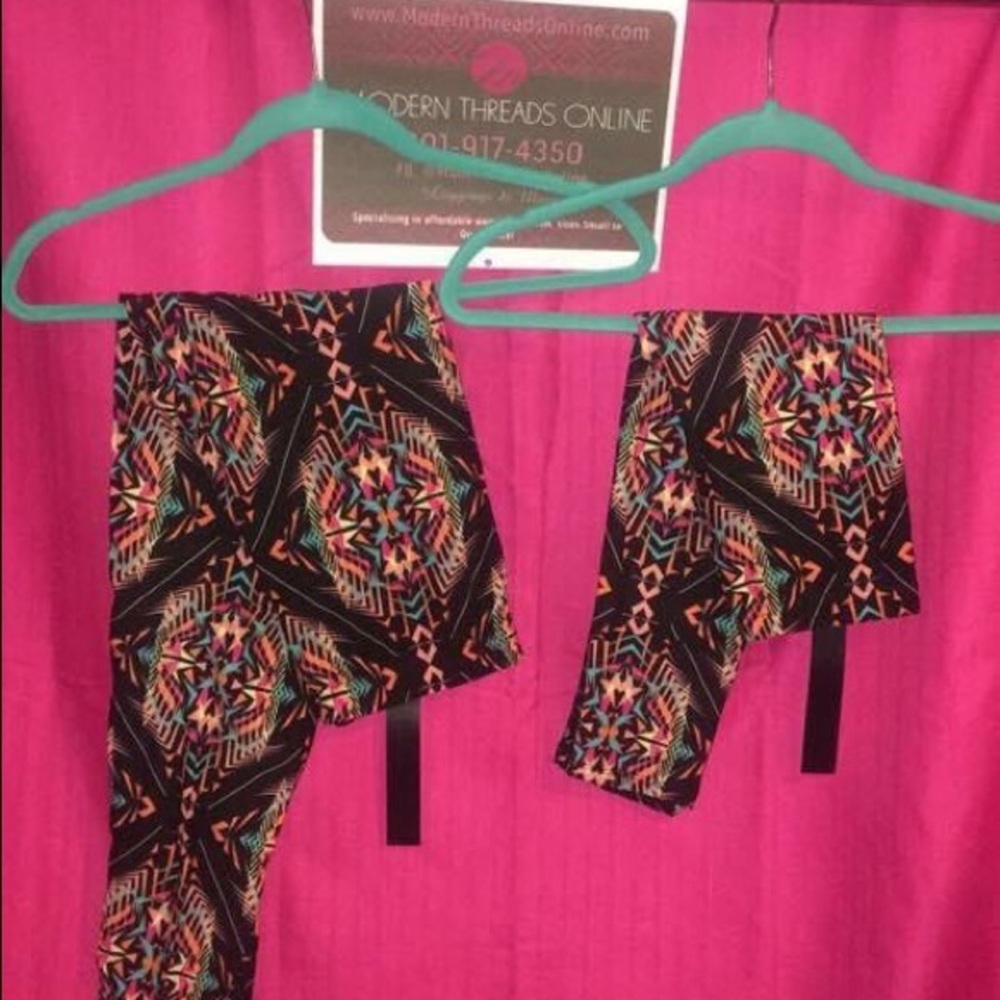 Mommy Spikes Pattern Leggings